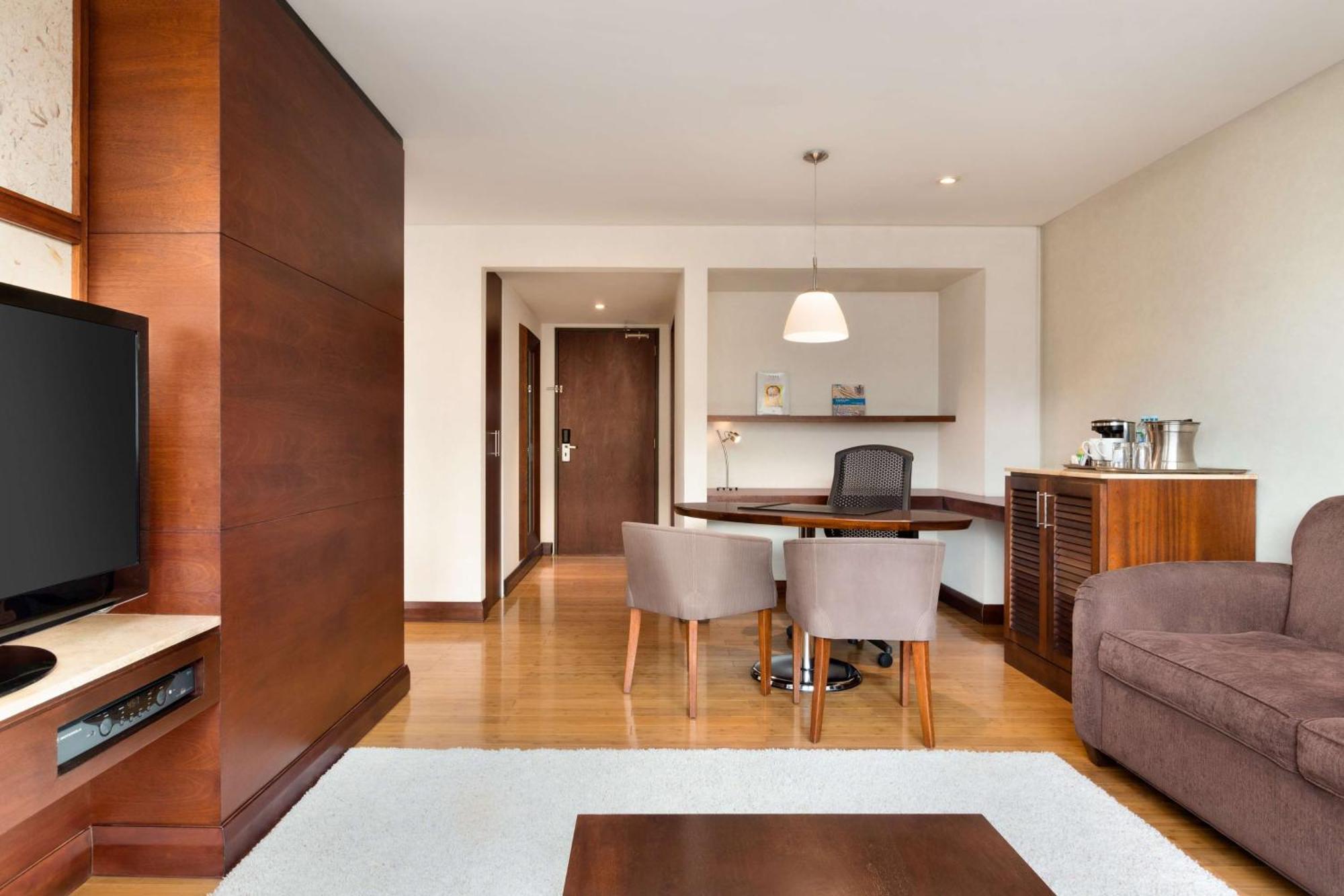 Hilton Colon Quito Hotel Eksteriør billede